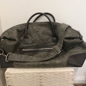 DSW weekender bag